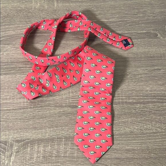 Vineyard Vines Silk Tie - Picture 1 of 5
